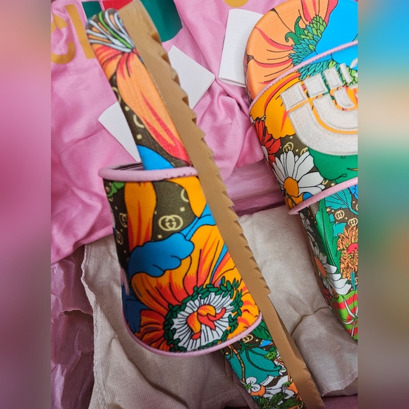 100% Authentic The north face x gucci slides - Picture 9 of 12